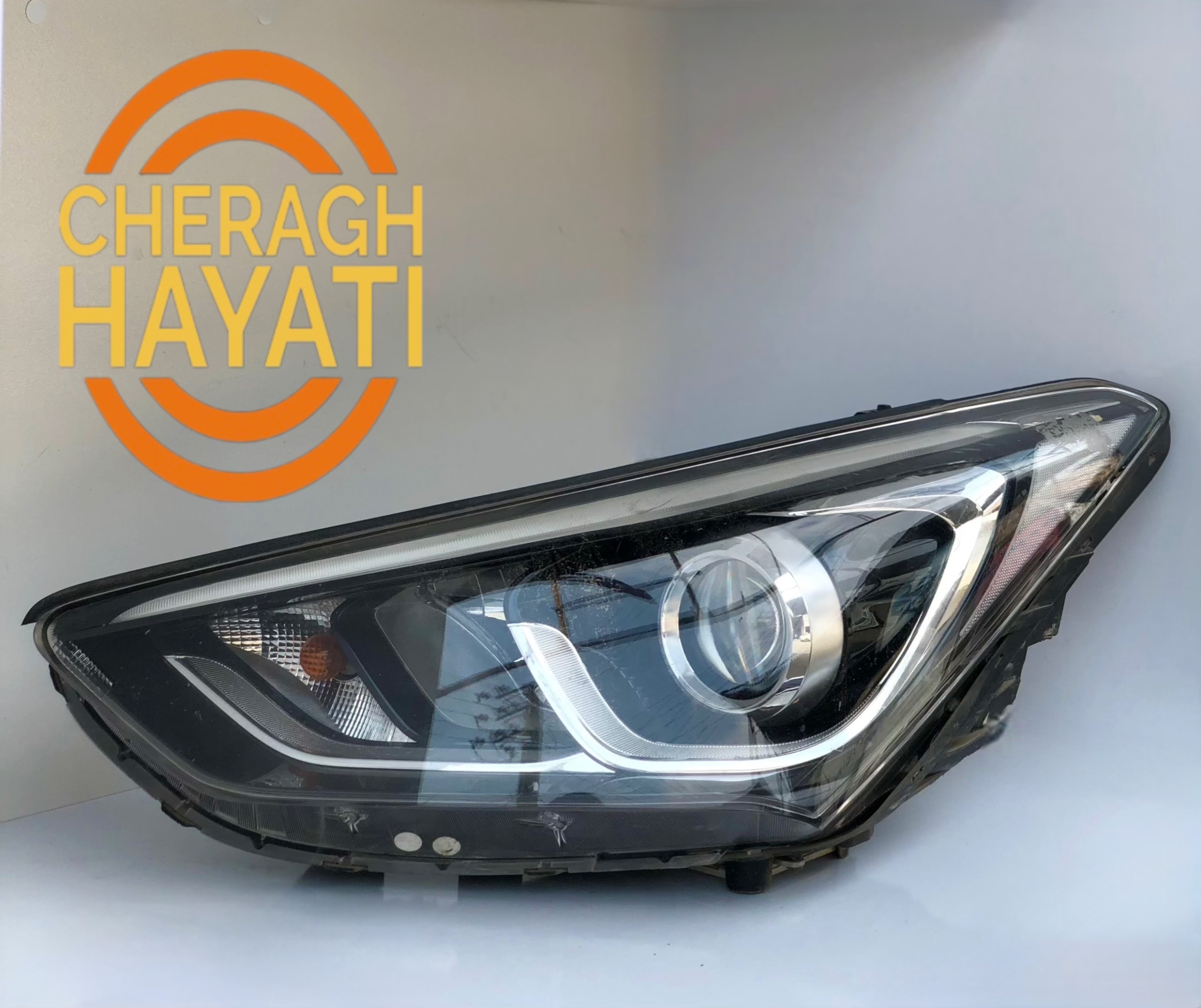 چراغ جلو سانتافه