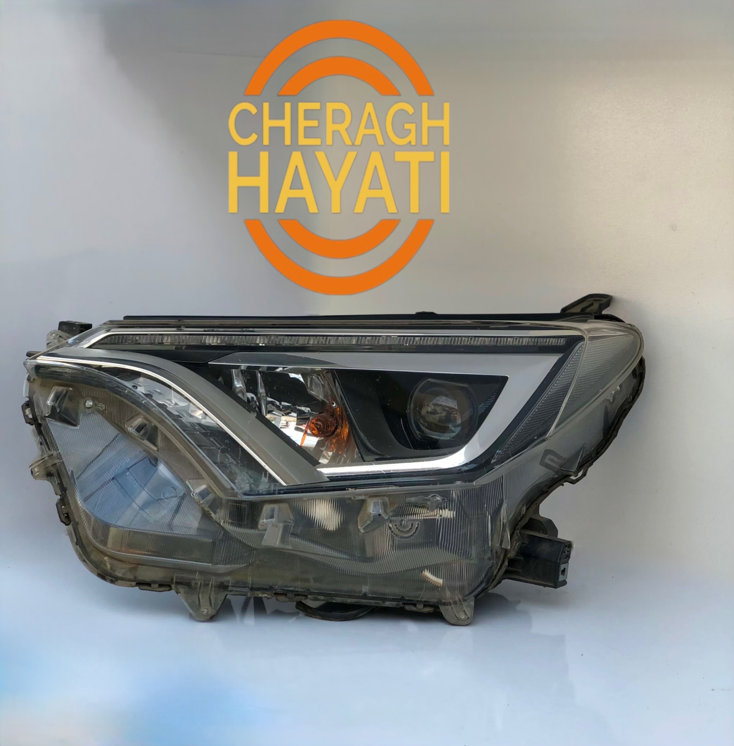 چراغ جلو تویوتا راوفور - تصویر 2