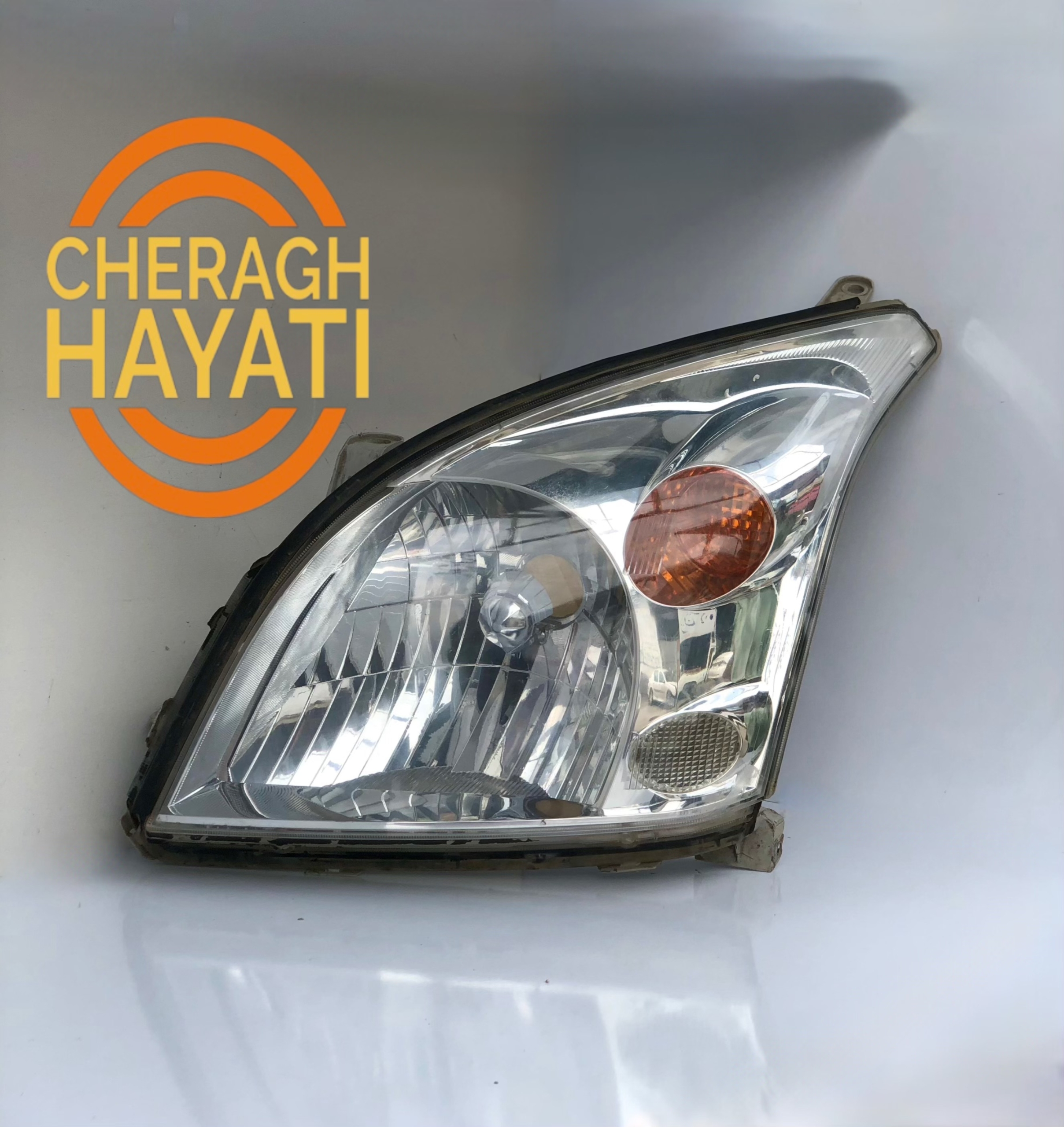 چراغ جلو تویوتا پرادو